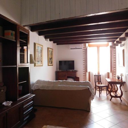 Piccioccus De Crobi Apartman Cagliari Kültér fotó